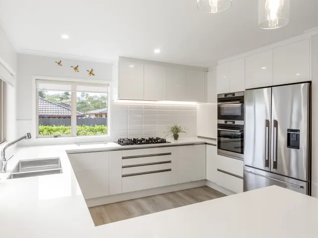 Modern And Sophisticated - Q-Bix